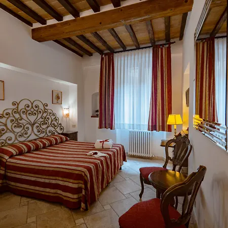 In Centro - Diffuso Bed & Breakfast 3*
