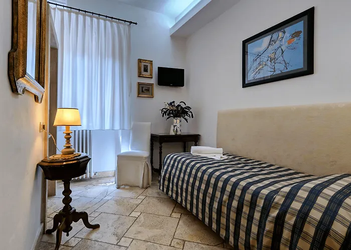 In Centro - Diffuso 3* Sienne