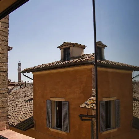 In Centro - Diffuso Сиена