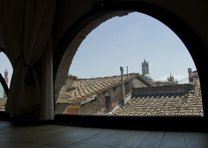 In Centro - Diffuso 3* Siena